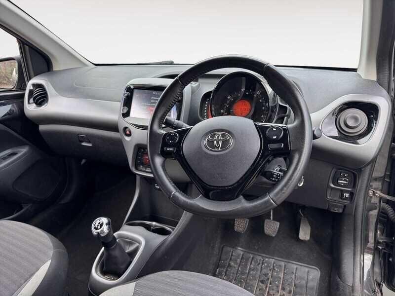Used Toyota AYGO 2019 for sale - 76424918: Photo 5