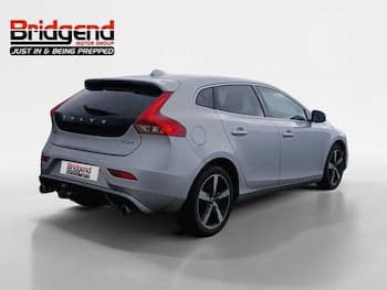 Used Volvo V40 2019 for sale - 79815472: Photo