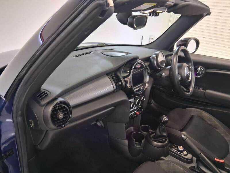 Used MINI Convertible 2018 for sale - 76952887: Photo 14