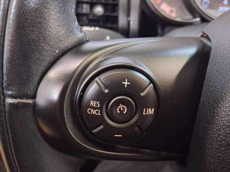 Used MINI Convertible 2018 for sale - 76952887: Photo 21