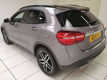 Used Mercedes-Benz GLA 2019 for sale - 79309593: Photo