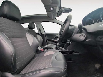 Used Peugeot 2008 undefined for sale - 78681847: Photo