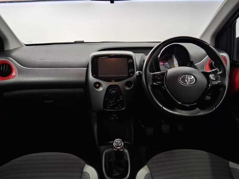 Used Toyota AYGO 2018 for sale - 76137277: Photo 15
