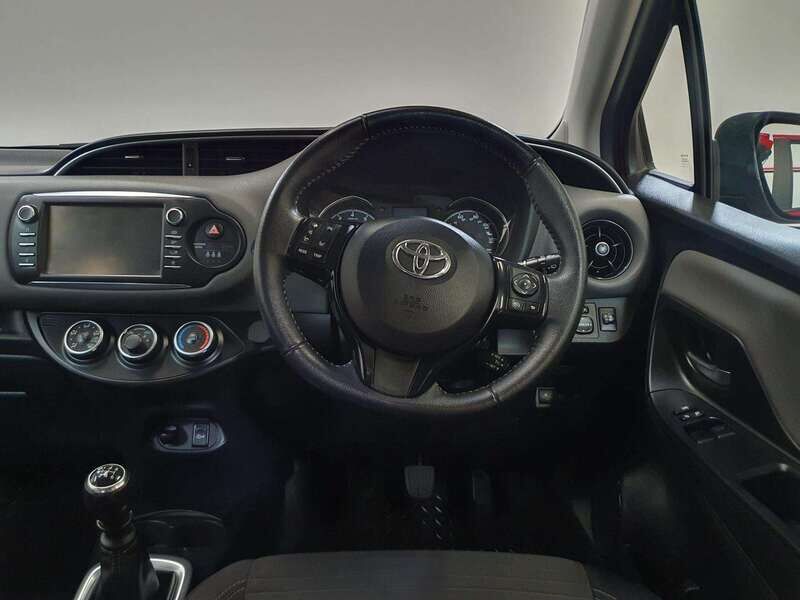Used Toyota Yaris 2019 for sale - 77814235: Photo 11