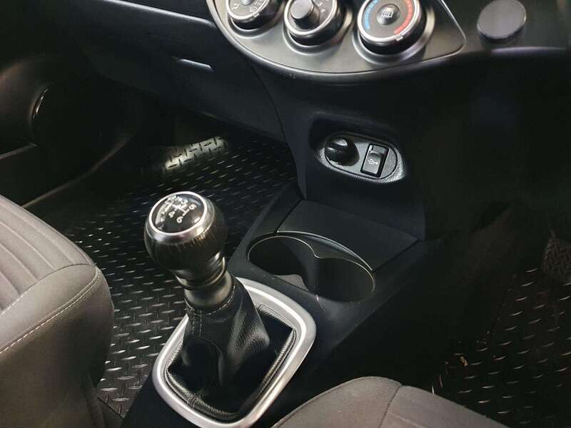 Used Toyota Yaris 2019 for sale - 77814235: Photo 19