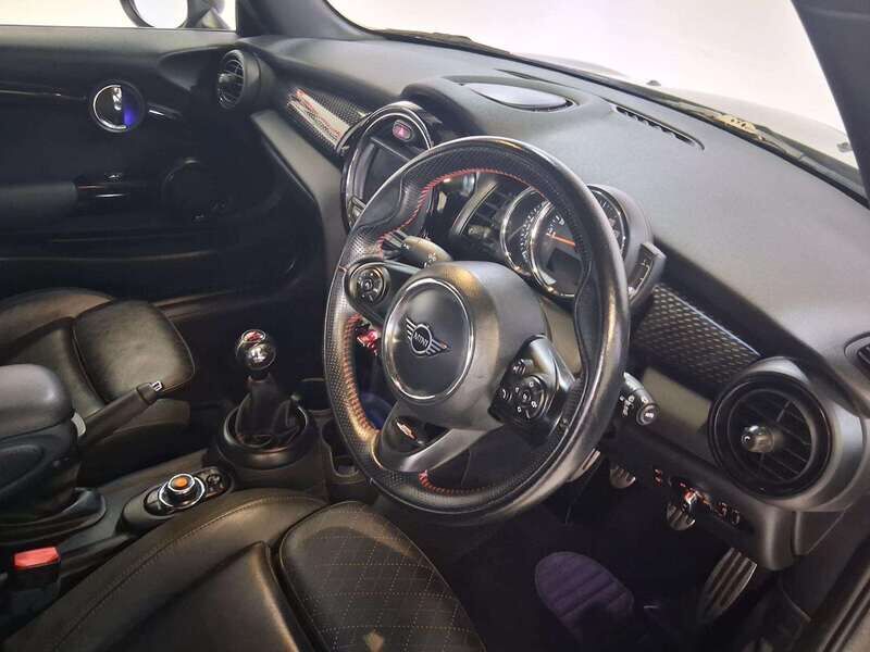 Used MINI Hatch 2018 for sale - 77045333: Photo 10