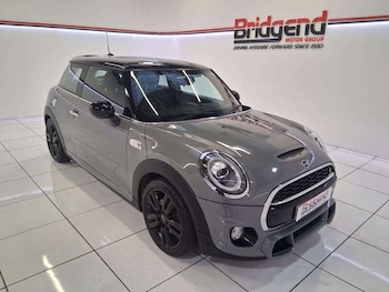 Used MINI Hatch 2018 for sale - 77045333: Photo