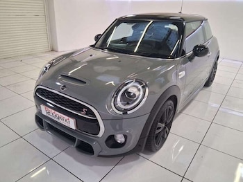 Used MINI Hatch 2018 for sale - 77045333: Photo