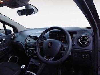 Used Renault Captur 2019 for sale - 77044901: Photo