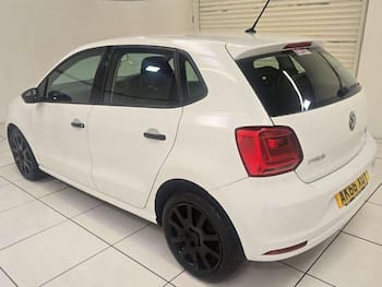 Used Volkswagen Polo 2016 for sale - 79801723: Photo