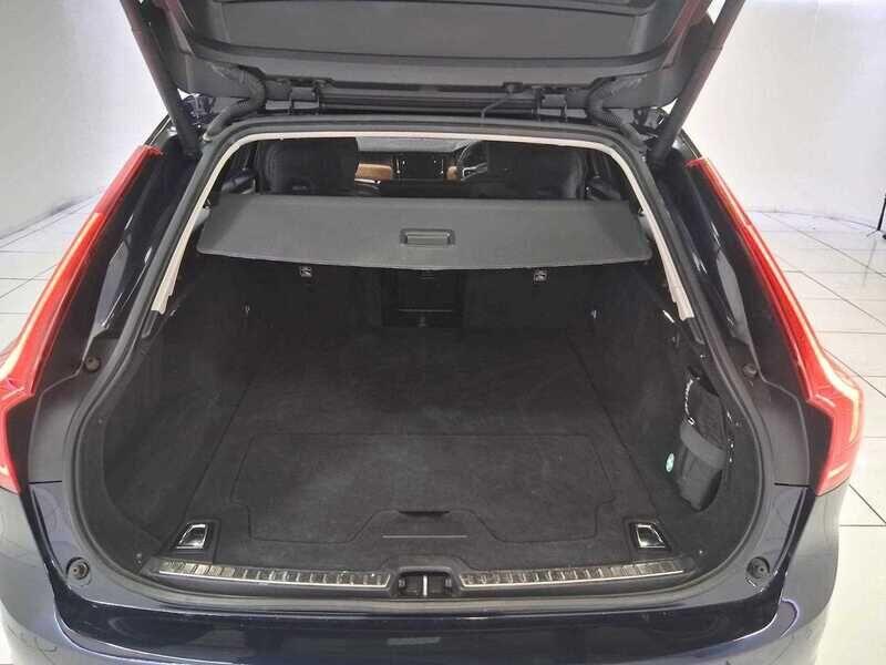 Used Volvo V90 2018 for sale - 76987989: Photo 8