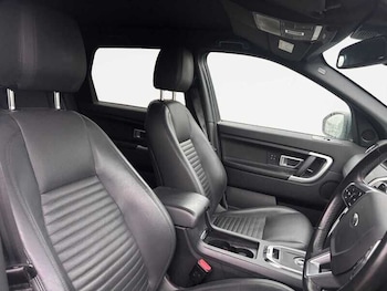 Used Land Rover Discovery Sport 2019 for sale - 77555994: Photo