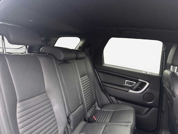 Used Land Rover Discovery Sport 2019 for sale - 77555994: Photo