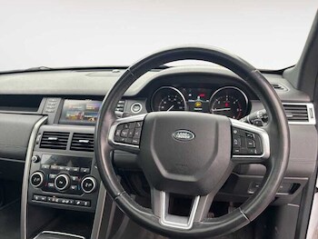 Used Land Rover Discovery Sport 2019 for sale - 77814522: Photo