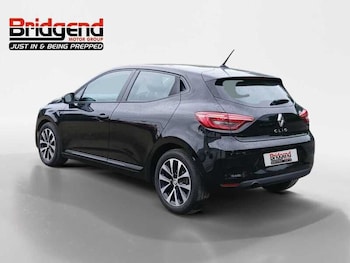 Used Renault Clio 2021 for sale - 79309503: Photo