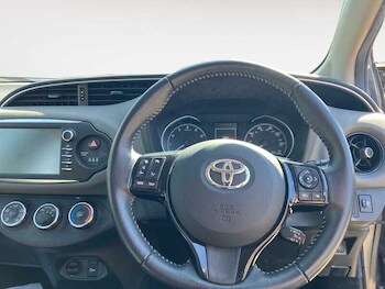 Used Toyota Yaris undefined for sale - 78391270: Photo