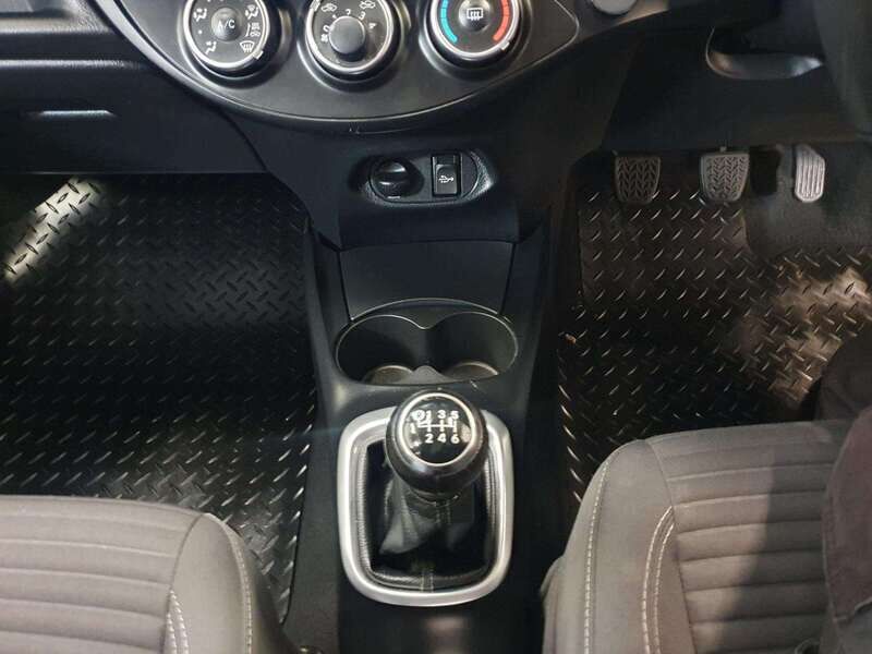 Used Toyota Yaris 2019 for sale - 77045241: Photo 20