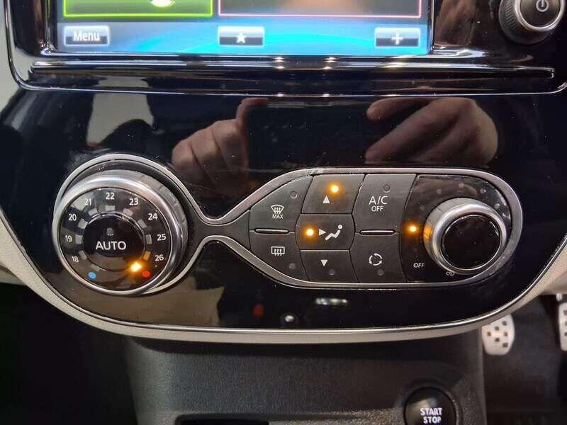 Used Renault Captur 2018 for sale - 76136240: Photo 19