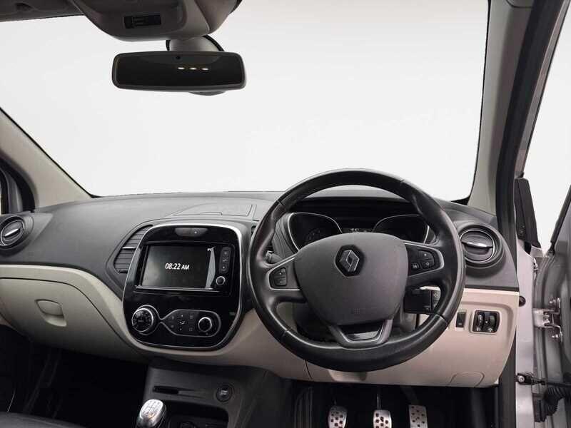Used Renault Captur 2018 for sale - 76136240: Photo 5