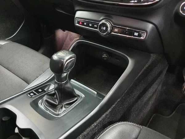 Used Volvo XC40 2018 for sale - 76137519: Photo 17