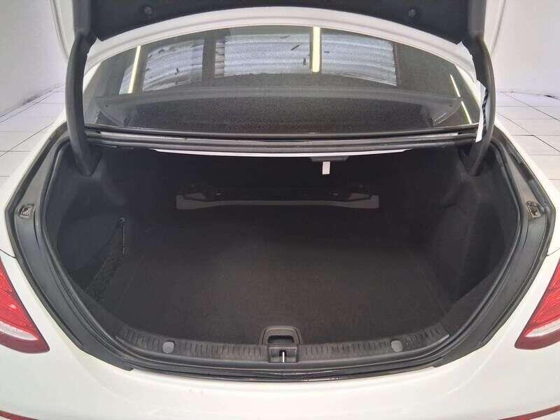 Used Mercedes-Benz E Class 2019 for sale - 76136311: Photo 8
