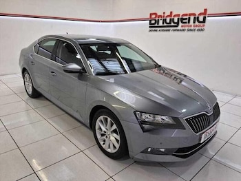 Used Skoda Superb 2018 for sale - 76136949: Photo