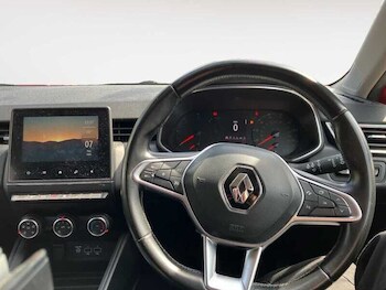 Used Renault Clio 2020 for sale - 78391298: Photo