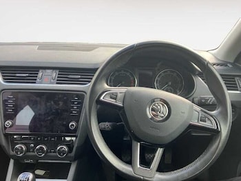 Used Skoda Octavia 2019 for sale - 78012913: Photo