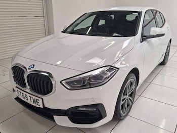 Used BMW 1 Series 2020 for sale - 79310101: Photo