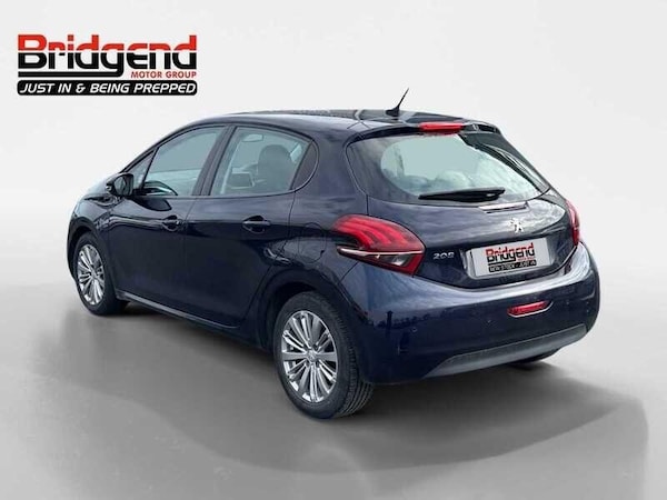 Used Peugeot 208 2018 for sale - 76227607: Photo 3