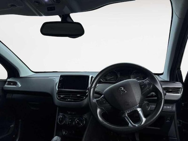 Used Peugeot 208 2018 for sale - 76227607: Photo 5