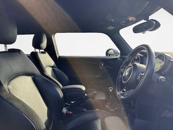 Used MINI Cooper 2018 for sale - 76422671: Photo