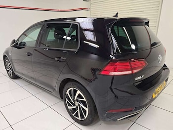 Used Volkswagen Golf 2019 for sale - 79309601: Photo