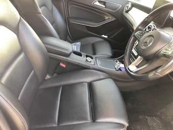 Used Mercedes-Benz GLA 2019 for sale - 76136350: Photo 4