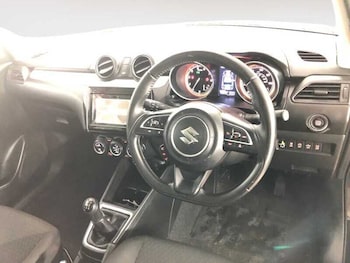 Used Suzuki Swift 2019 for sale - 77044865: Photo