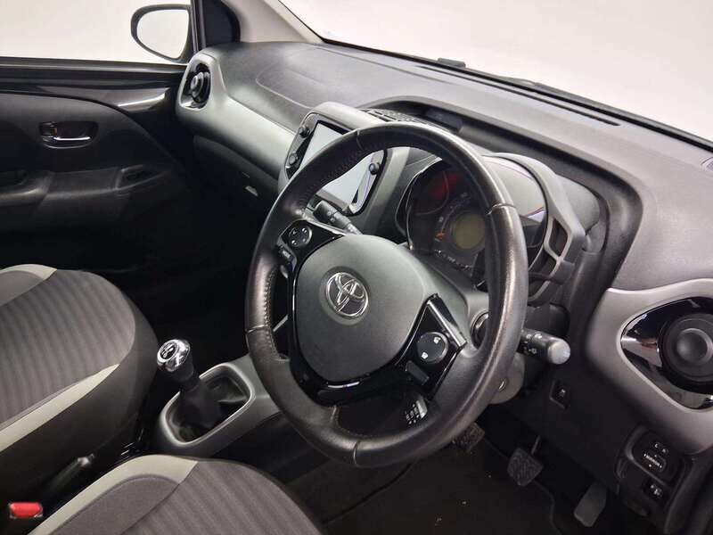 Used Toyota AYGO for sale - 77045337: Photo 10