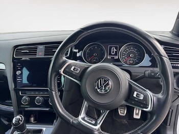 Used Volkswagen Golf 2019 for sale - 77530471: Photo