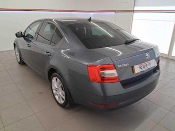 Used Skoda Octavia 2018 for sale - 75564054: Photo