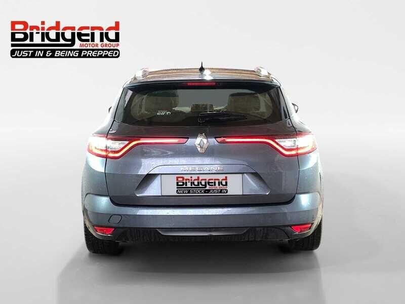 Used Renault Megane 2019 for sale - 76646058: Photo 1