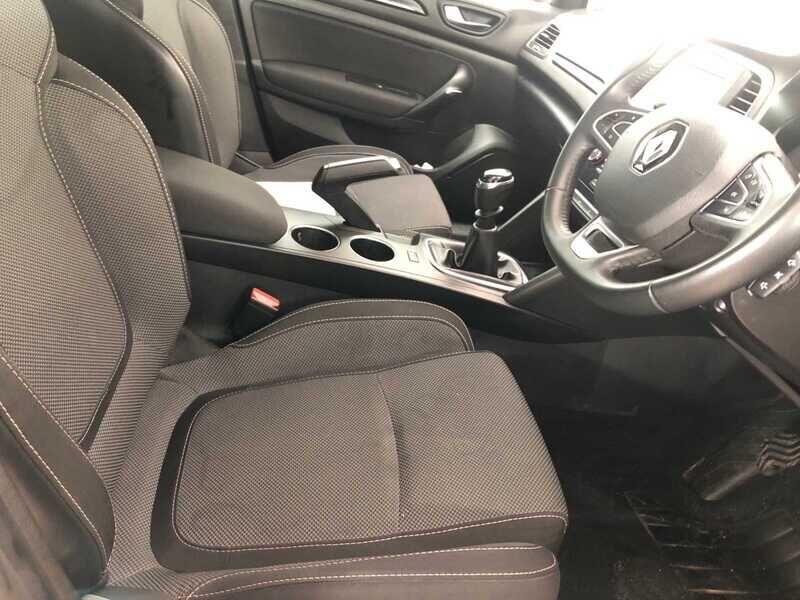 Used Renault Megane 2019 for sale - 76646058: Photo 3