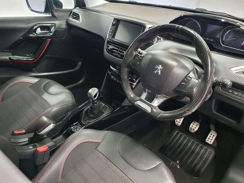 Used Peugeot 2008 2018 for sale - 77814659: Photo 14