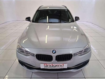Used BMW 3 Series 2018 for sale - 76137544: Photo