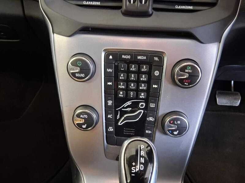 Used Volvo V40 2018 for sale - 77044929: Photo 20