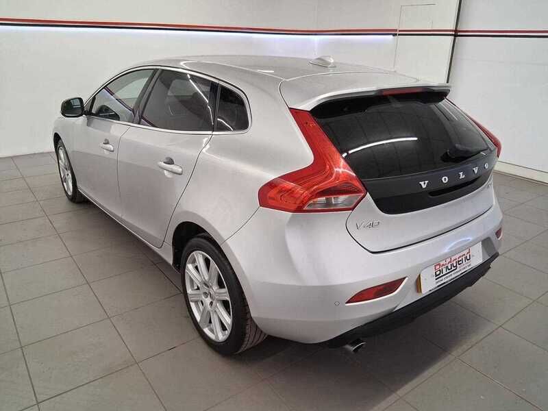 Used Volvo V40 2018 for sale - 77044929: Photo 4