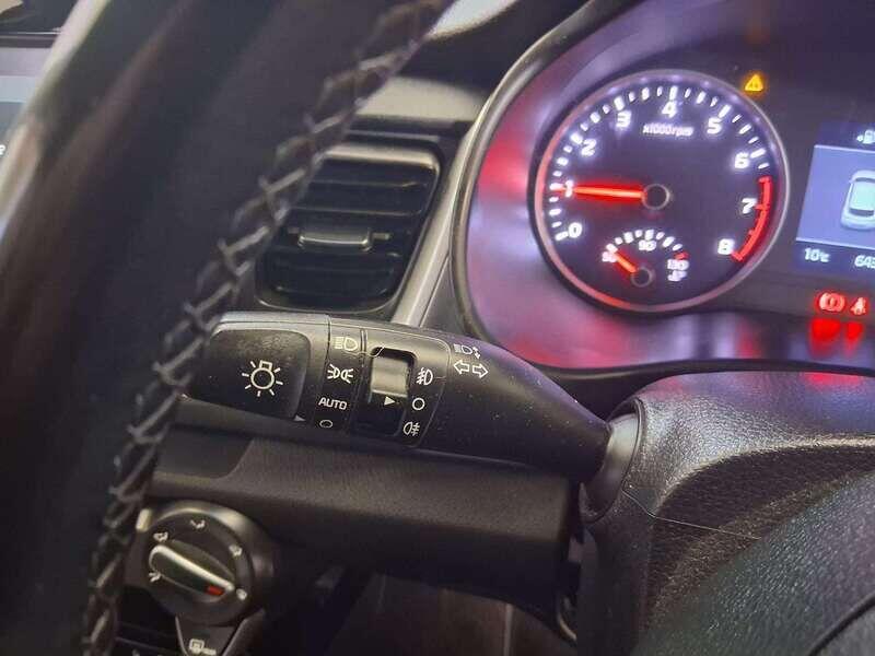 Used Kia Stonic 2019 for sale - 76423175: Photo 19