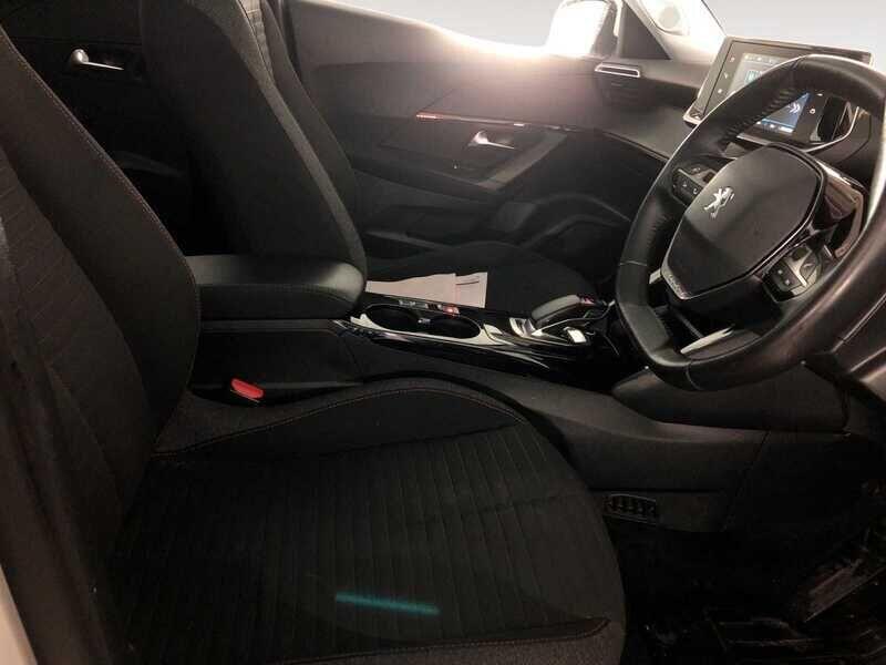Used Peugeot 2008 2021 for sale - 76953258: Photo 3