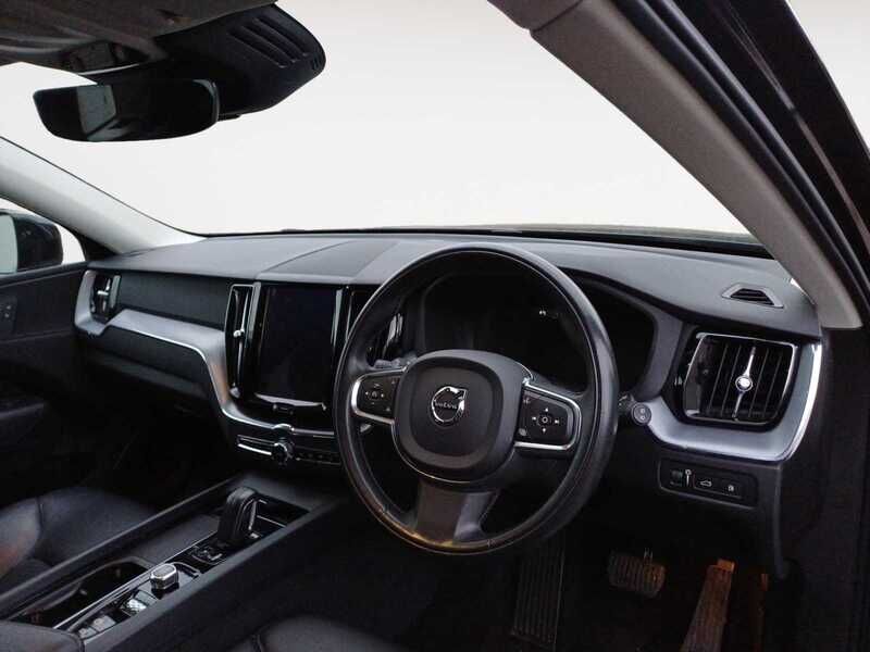 Used Volvo XC60 2021 for sale - 77432809: Photo 5