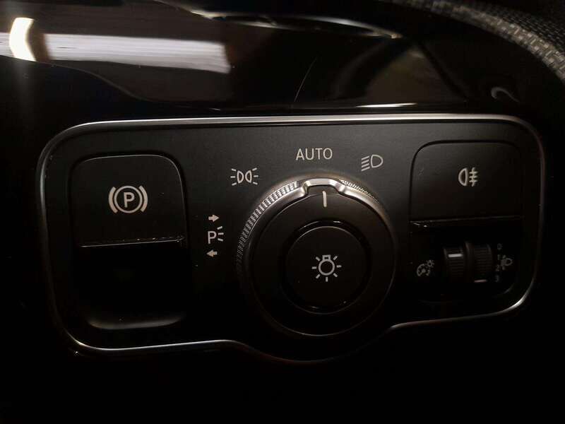 Used Mercedes-Benz A-Class 2018 for sale - 77814365: Photo 20