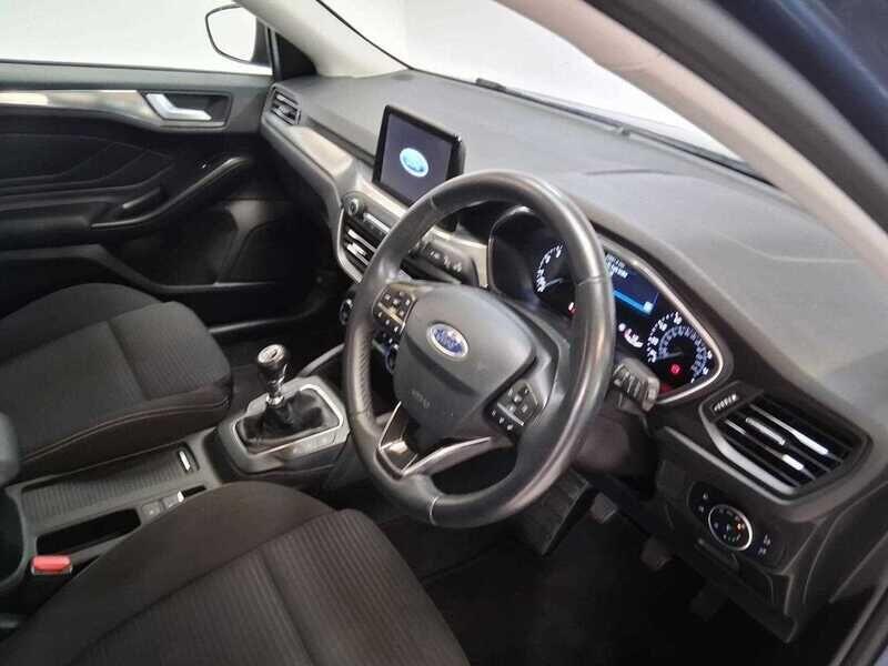 Used Ford Focus 2018 for sale - 76137128: Photo 10