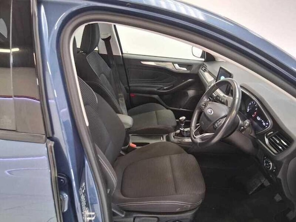 Used Ford Focus 2018 for sale - 76137128: Photo 11